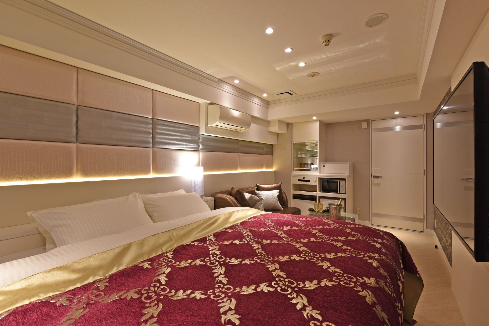 Savoy Kinshicho Adults Only Hotel 2*